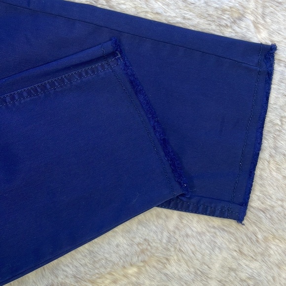 Tinsel Casia Frayed Hem Chino Pant In Navy - Picture 10 of 16